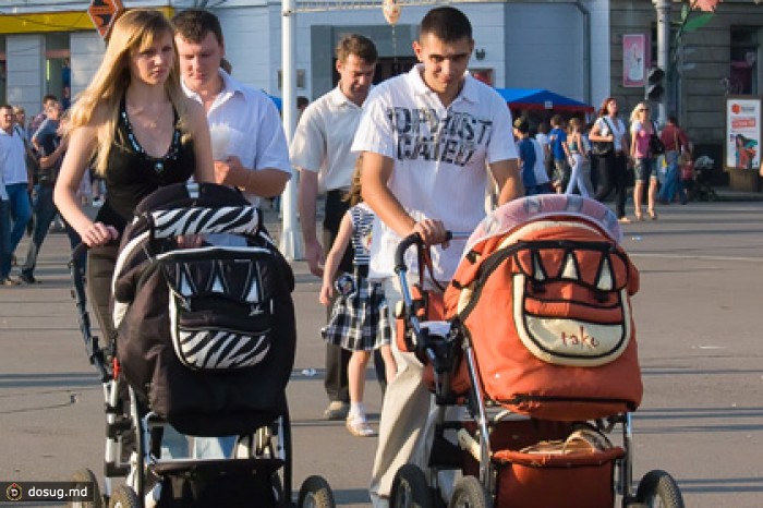 Жители Крыма получили право на маткапитал