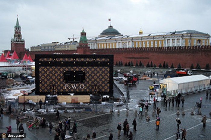 За установку чемодана Louis Vuitton завели административное дело