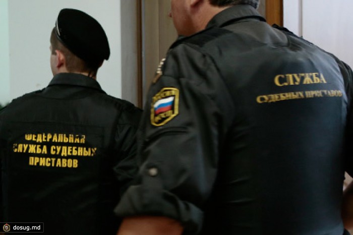 Задолжавшая приставам жительница Астрахани сменила пол