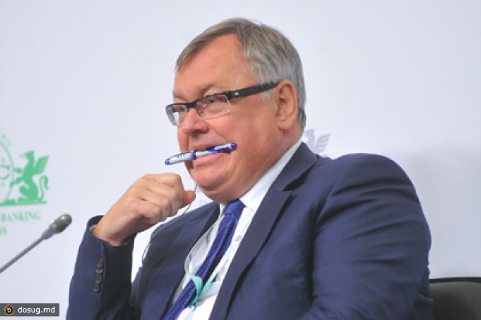 Закон о запрете мата помешал главе ВТБ высказаться о новых санкциях