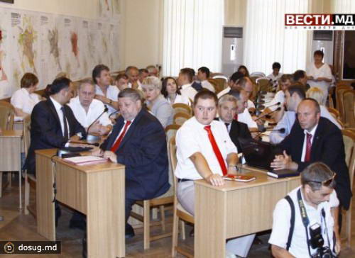 
 Заседание мунсовета завершилось скандалом
