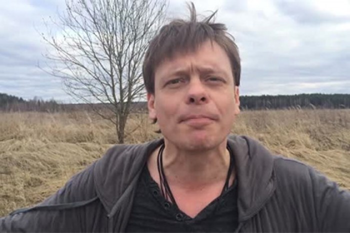 Актер Павел Майков поэтически переосмыслил «Плот» Лозы