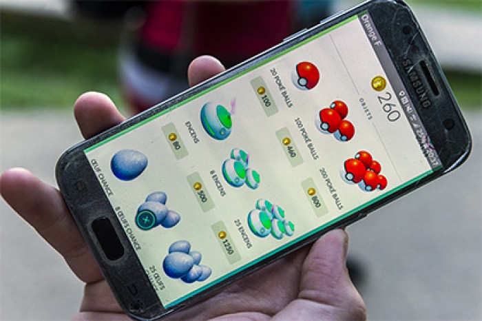 Apple заработает три миллиарда долларов на Pokemon GO