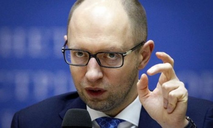 Арсений Яценюк расширяет санкции против России