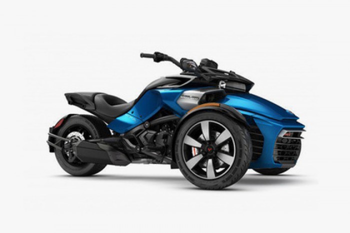 Bombardier показал трицикл Can-Am Spyder 2017 года