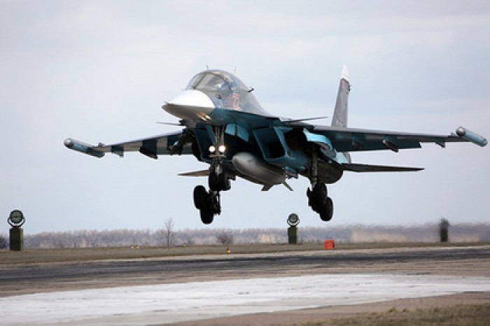 Бомбардировщику Су-34 присвоили имя погибшего в Сирии подполковника Пешкова