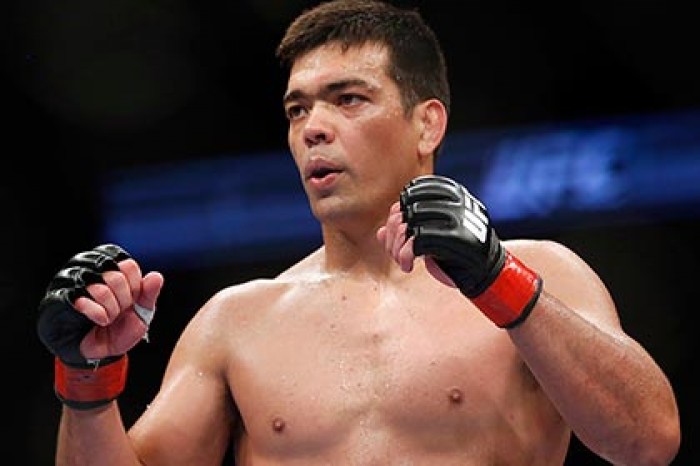 Бывшего чемпиона UFC дисквалифицировали за применение допинга