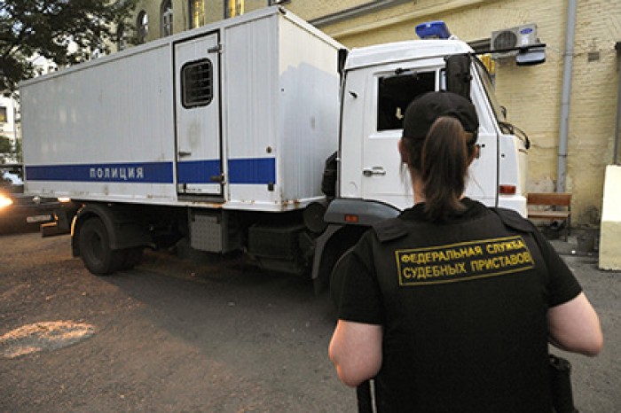 Бывшие сотрудники ФСБ осуждены за вымогательство 800 тысяч долларов у главы РАР