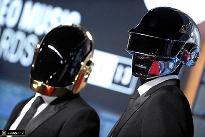 Daft Punk продадут свои уменьшенные копии по 158 долларов