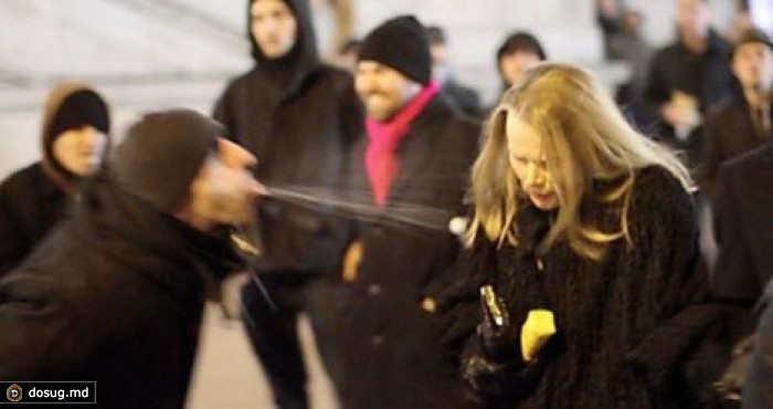 День "влюбленных" мигрантов: на женщин готовятся нападения 14 февраля