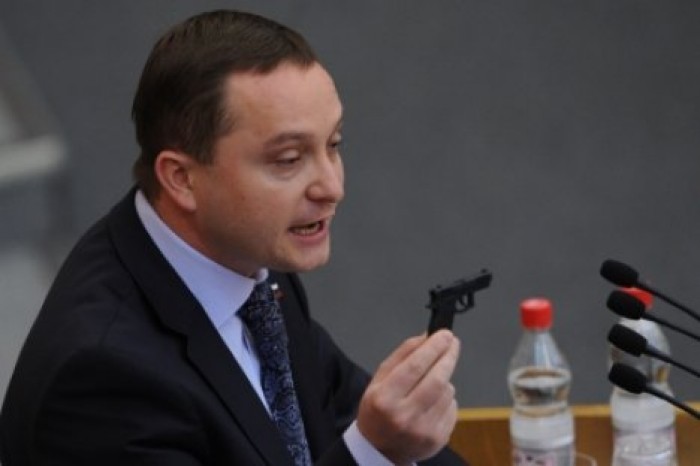 Депутат Госдумы назвал молдавские власти "недобитыми фашистами"