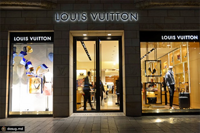 Девальвация заставила Louis Vuitton сильно поднять цены