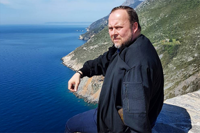 Директор Стаса Михайлова ответил на адресованные певцу обвинения в жадности