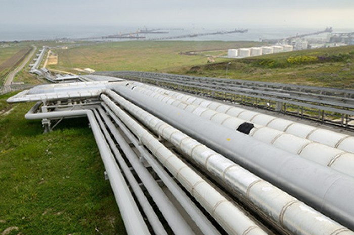 Добыча нефти в России выросла на два процента
