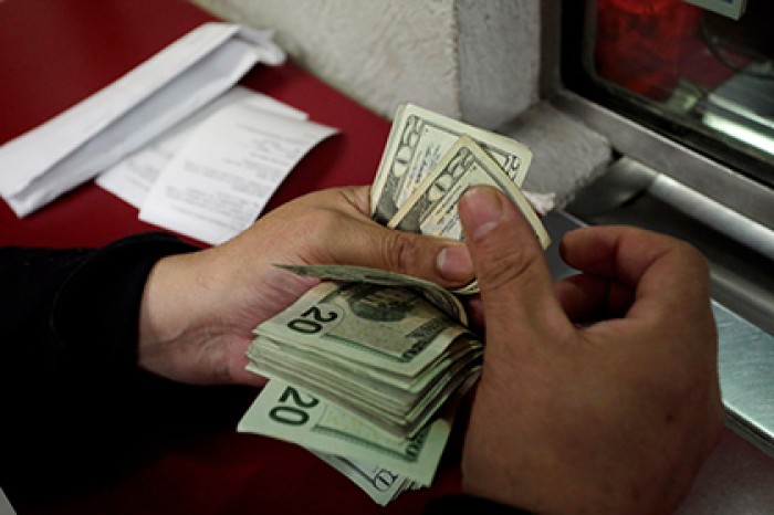 Доллар подорожал до 14-летнего максимума после решения ФРС