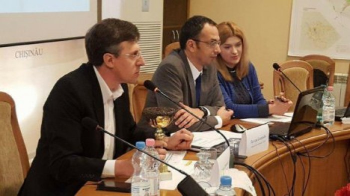 Дорину Киртоакэ "вручили" кубок с грязью