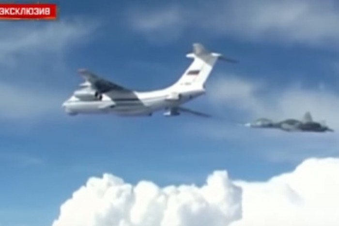 Дозаправку истребителя Т-50 в небе впервые показали на видео