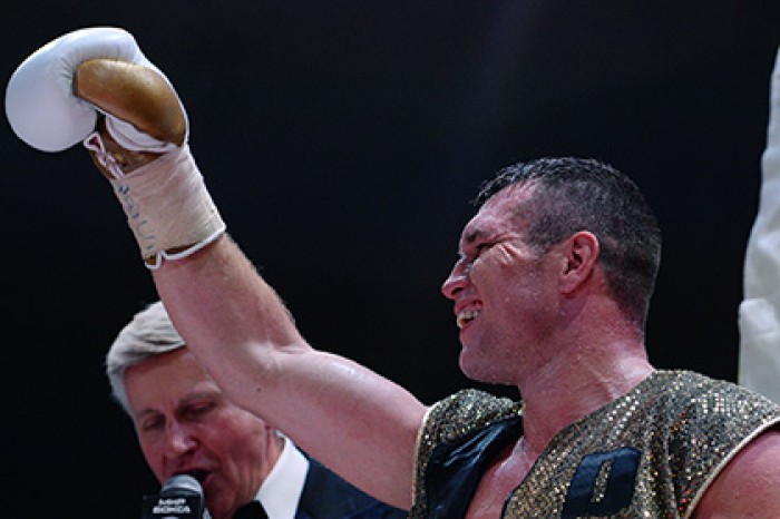 Дрозд назвал фаворита в бою Кличко против Джошуа