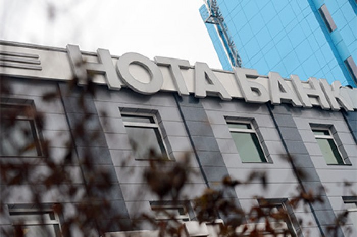Фигуранток дела о хищениях в Нота-банке сестер Марчуковых отпустили домой