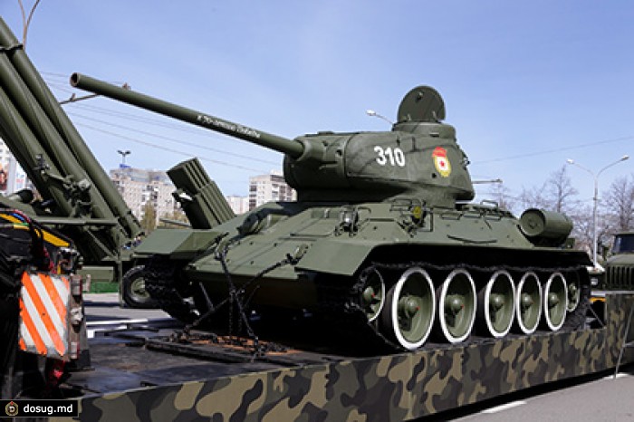 ФСБ предотвратила вывоз танка Т-34 из России в Казахстан
