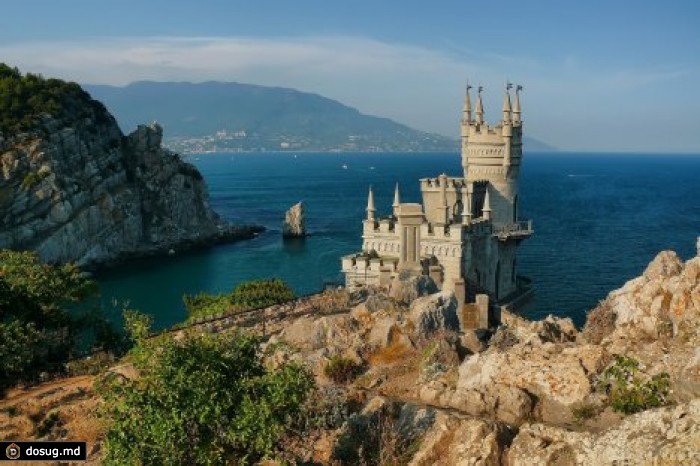 ФСБ: в Крыму задержали судно с капитаном-украинцем
