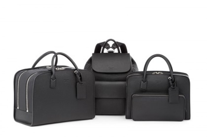 Giorgio Armani обеспечит активных мужчин сумками