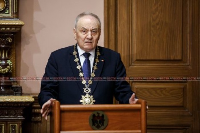 Глава государства поздравил с пасхальными праздниками