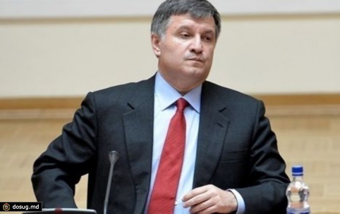 Главу МВД Украины заподозрили в коррупции