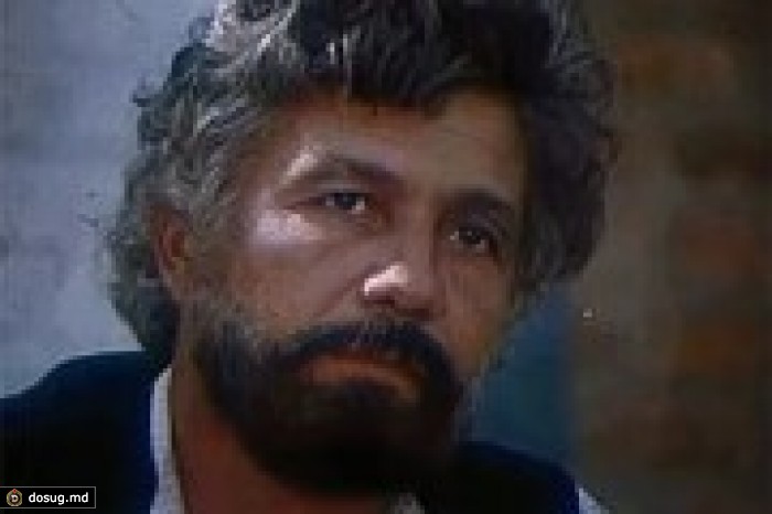 Господин Усатый, не надо пиариться на памяти великого Артиста