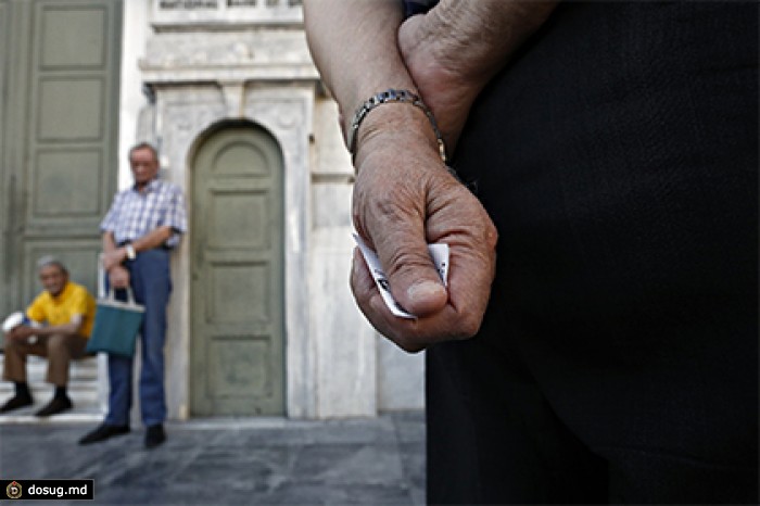 Греция продлила банковские каникулы в третий раз