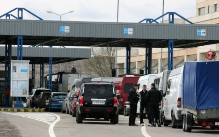 Импортные продукты, ввозимые в страну, будут проверять на границе