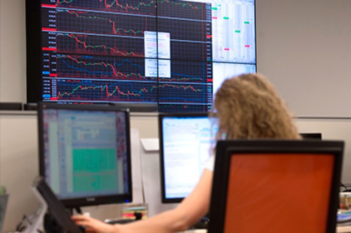 Индекс РТС обновил максимум с сентября 2014 года