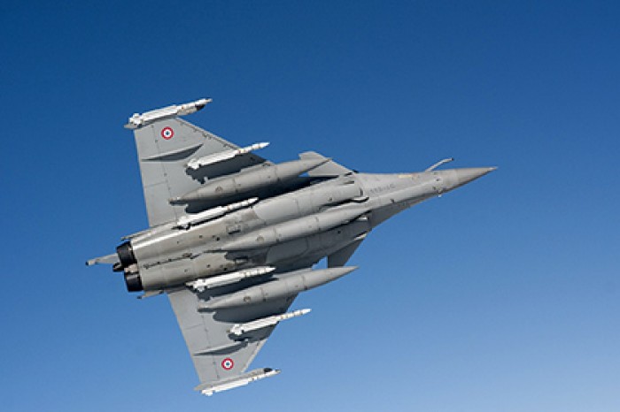 Индия и Франция подписали контракт на поставку истребителей Rafale