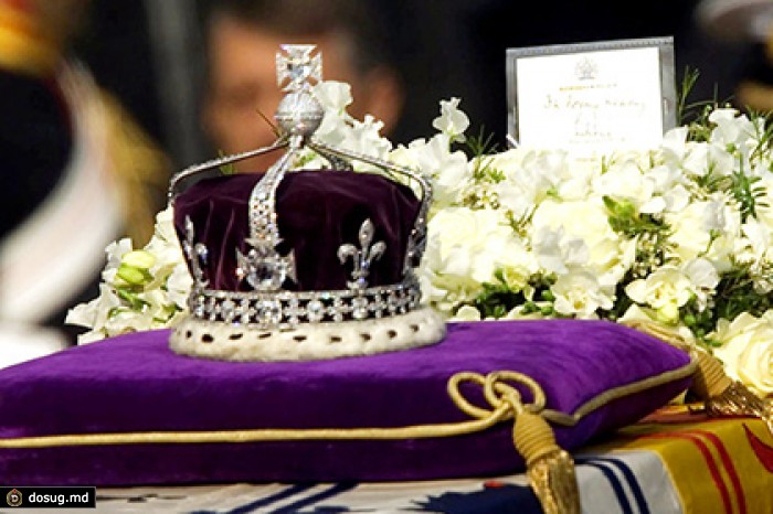 Индийские бизнесмены собрались отсудить бриллиант из короны Елизаветы II