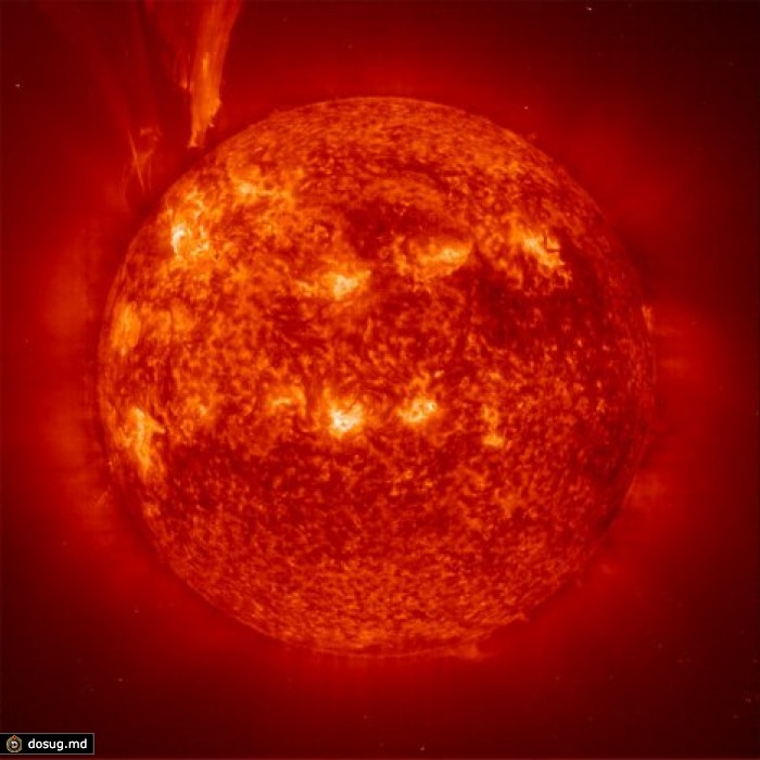 Как Солнце покрылось нитями: видео от NASA