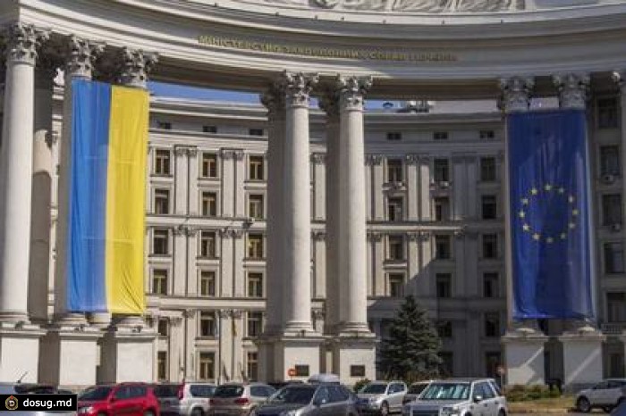 Киев выразил протест против обысков в Библиотеке украинской литературы