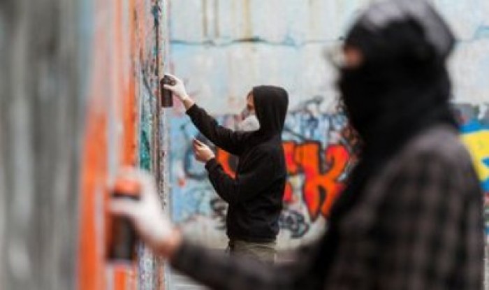 Кишиневские дома стали отмывать от фашистской символики