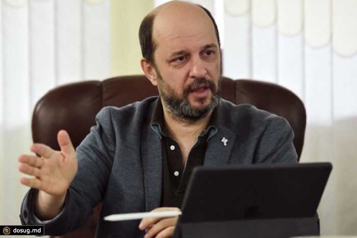 Клименко сравнил борьбу с пиратами с принудительным посещением ресторанов