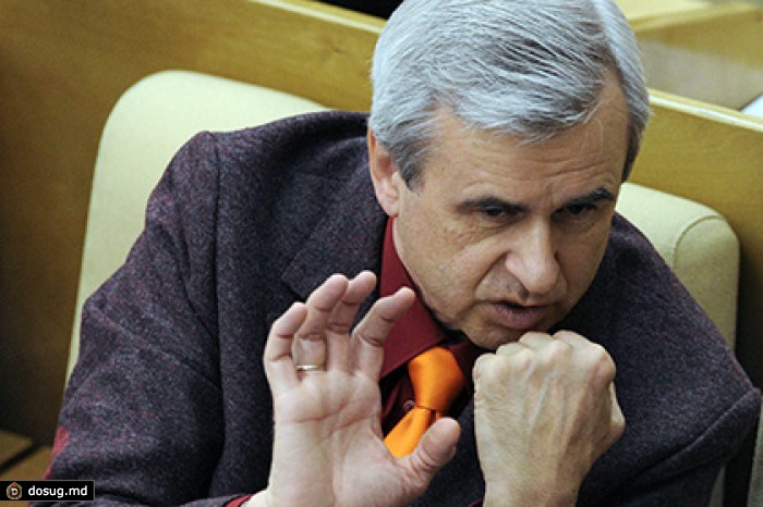Комиссия по этике рассмотрит заявление на депутата Вячеслава Лысакова