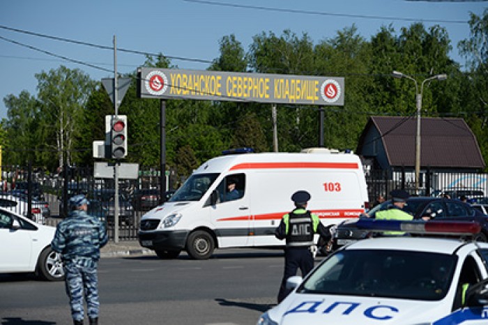 «Коммерсантъ» назвал новую версию массовой драки на Хованском кладбище