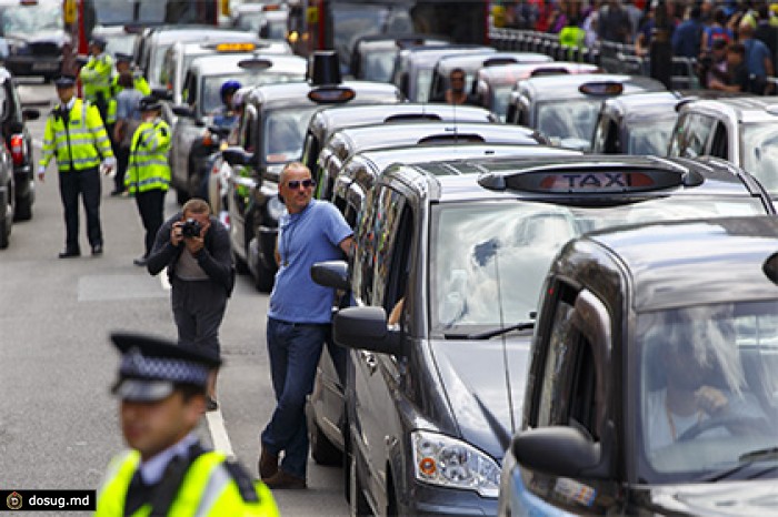 Компания Uber выиграла иск у лондонских таксистов