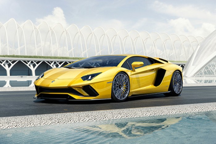 Lamborghini представила 740-сильный Aventador S