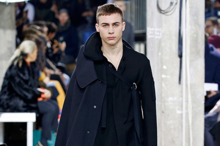 Lanvin предложил одеваться проще