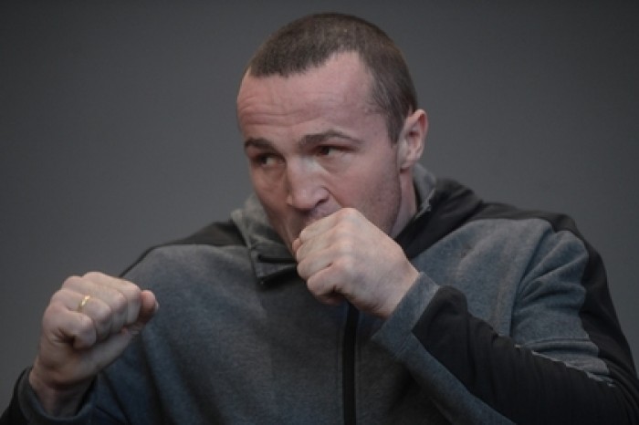 Лебедев проиграл Гассиеву в бою за звание чемпиона по версии IBF