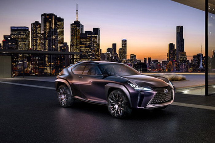 Lexus создал модель в духе деконструктивизма