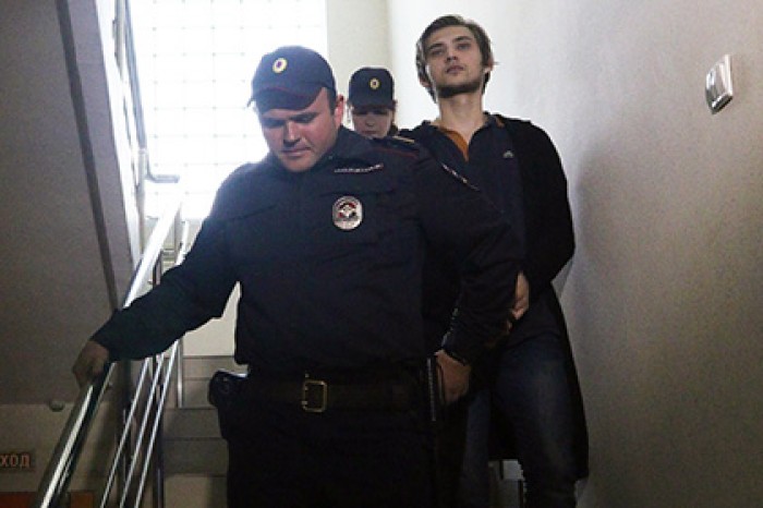 Ловившего покемонов в храме блогера Соколовского выпустили из СИЗО