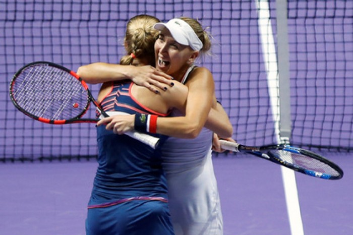 Макарова и Веснина выиграли теннисный турнир в Дубае
