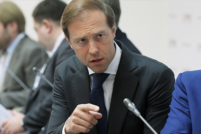Мантуров допустил передачу авиапромышленности в состав «Ростеха»