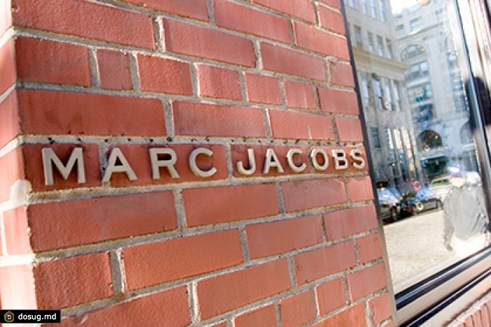 Marc Jacobs снизил цены на аксессуары