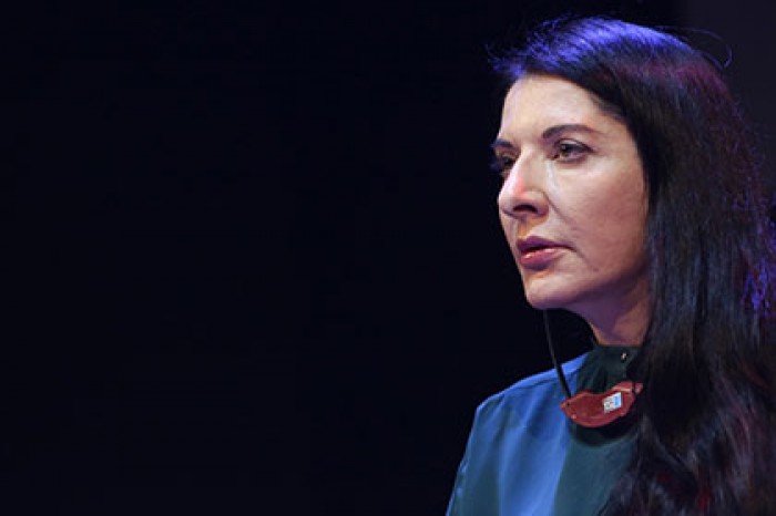 Марина Абрамович выпустит книгу мемуаров